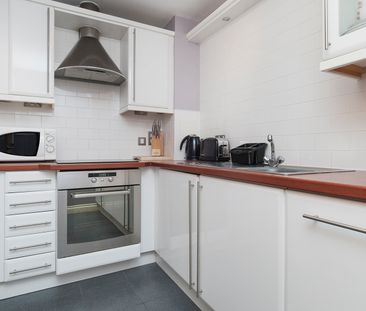 2124L - Constitution Place, Edinburgh, EH6 7DL - Photo 2