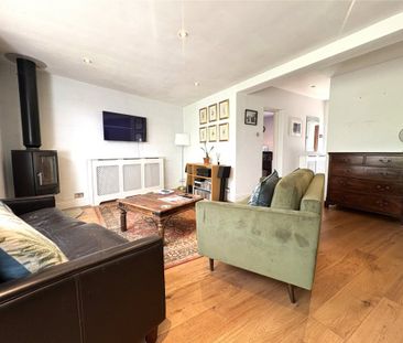 3 bed End Terrace House for rent - Photo 4