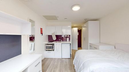 Studio to rent - Photo 2