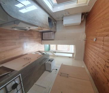 6 bedroom terraced house to rent - Photo 3