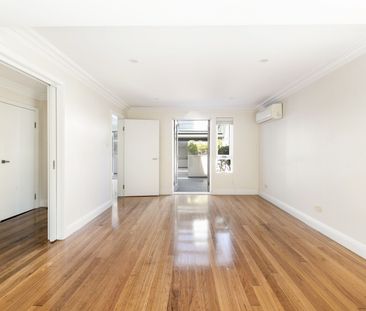 1E Reuss Street, Glebe NSW 2037 - Townhouse For Rent | Domain - Photo 2