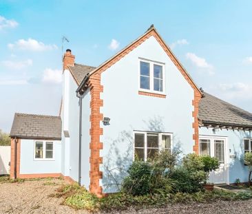 4 bedroom detached house to rent - Photo 1