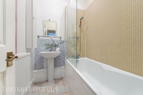 Park Lane, WALLINGTON - Photo 1