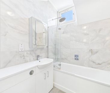 2 bedroom semi-detached house to rent - Photo 4