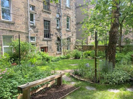 Bank Street, Hillhead, Glasgow, G12 - Photo 1