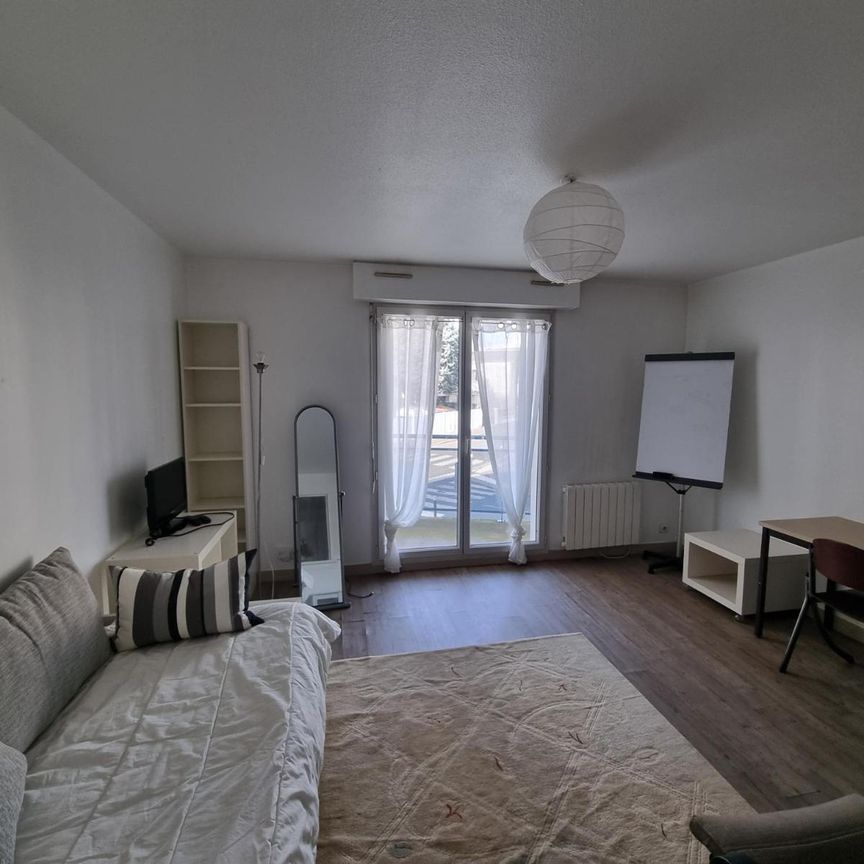 Location appartement 1 pièce 22.5 m2 à Chinon - Photo 1