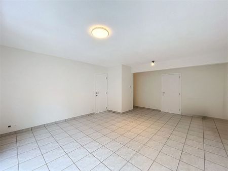 Appartement te huur - Foto 2