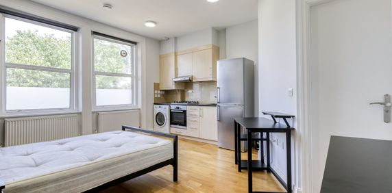 Uxbridge Road, London, W3 - Photo 2