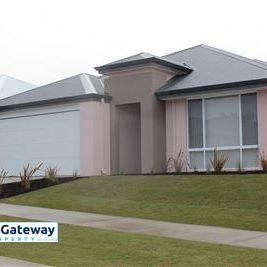 18 Astounding Way, AUBIN GROVE WA 6164 - Photo 1