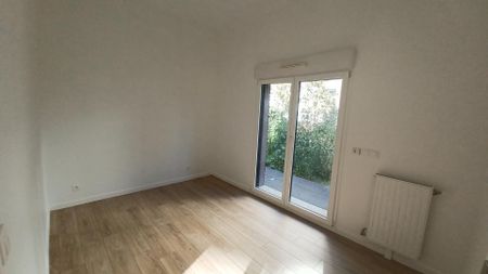 location Appartement F4 DE 84.6m² À ASNIERES - Photo 2