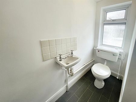 3 Bedroom House for rent in Crecy Avenue, Doncaster - Photo 4