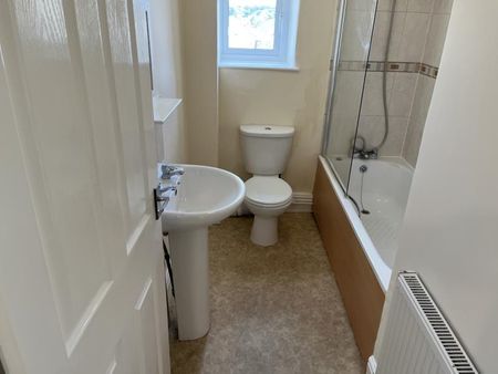 1 bedroom flat to rent - Photo 3