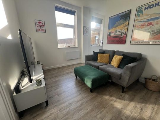 1 bedroom flat to rent - Photo 1