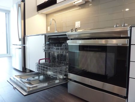 For Lease - 4065 Confederation Parkway Unit# 1309, Mississauga, Ontario - Photo 5