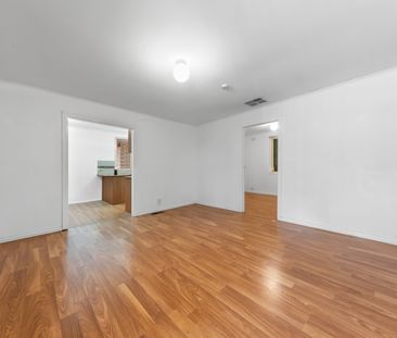 Ideal Family Home in Central Thomastown Location - Photo 2