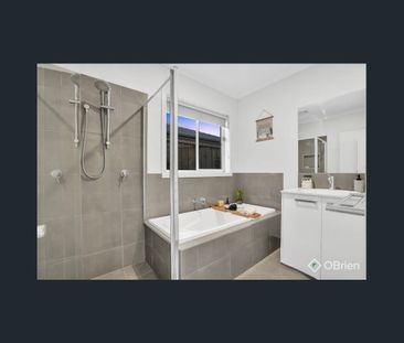 Modern & Comfortable - Photo 5