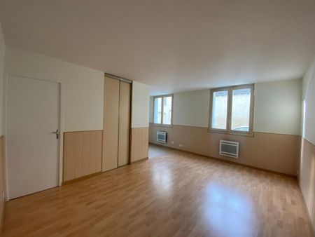 Location Appartement 1 Pièce 28 m² - Photo 2