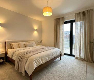 Ruim appartement met tuin en één slaapkamer - Photo 3