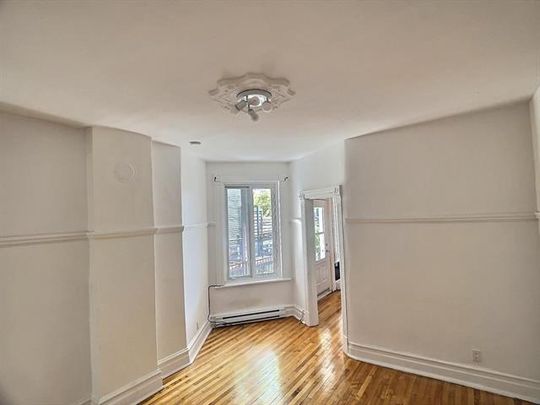 4286A Rue Parthenais - Photo 1