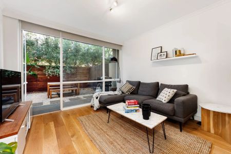 1/209 Dandenong Road, Prahran. - Photo 4