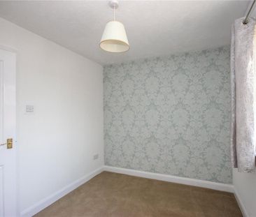 2 bedroom end of terrace house to rent - Photo 6