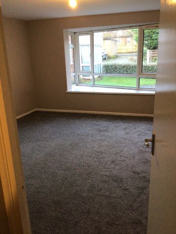 1 Bed Flat, Limefield Court, M7 - Photo 4