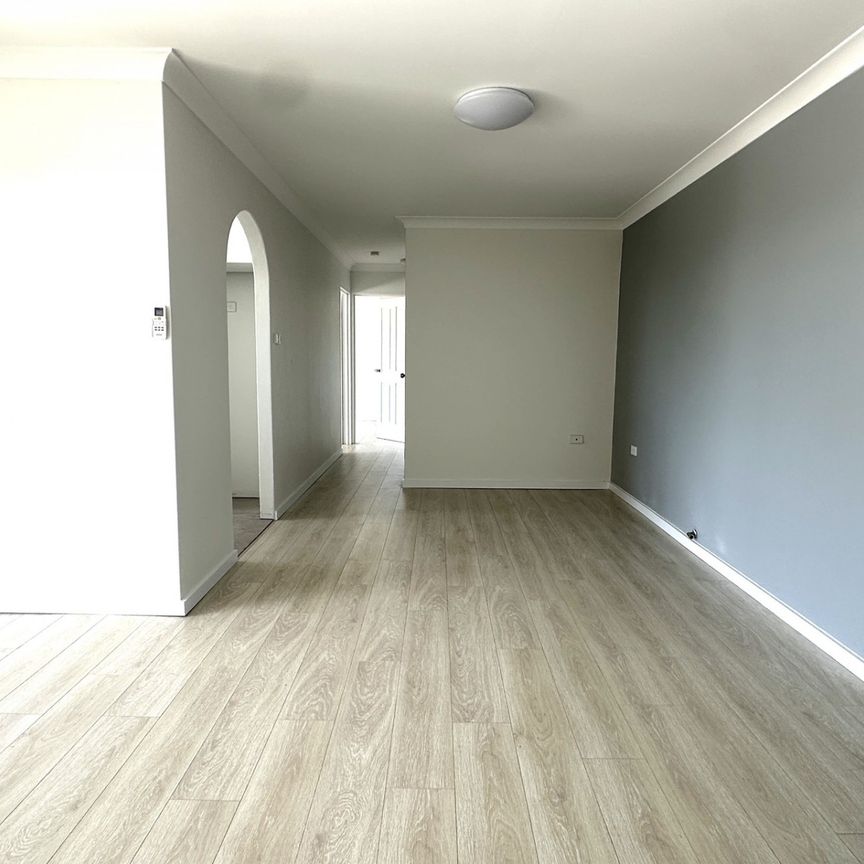 FULLY RENOVATED FLOOR 2 BEDROOM UNIT 500M TO AUBURN STATION - Photo 1