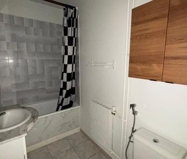 Location Appartement 2 pièces 48m² CLERMONT FERRAND 63100 - Photo 6