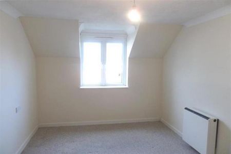 1 bedroom retirement property to rent - Photo 3