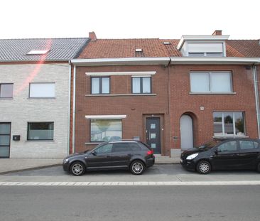 Instapklare gezinswoning met tuin en zolderruimte in verzorgde buurt - Photo 2