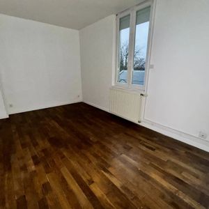 Location Appartement 3 pièces 50 m2 à Saint-Quentin - Photo 2