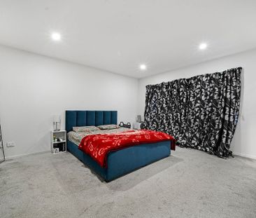 3 Bedroom + 2 Bathrooms Townhouse - Photo 3