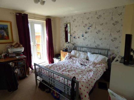 Student Property, Baxendale Road, PO19 - Photo 2