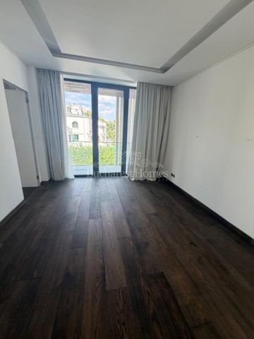 Elegant Two Bedroom Residence in One of Bucharest s Most Exclusive Private Boutique Residence, Kiseleff - Photo 3