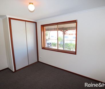 NEAT AND TIDY TWO BEDROOM - Photo 2