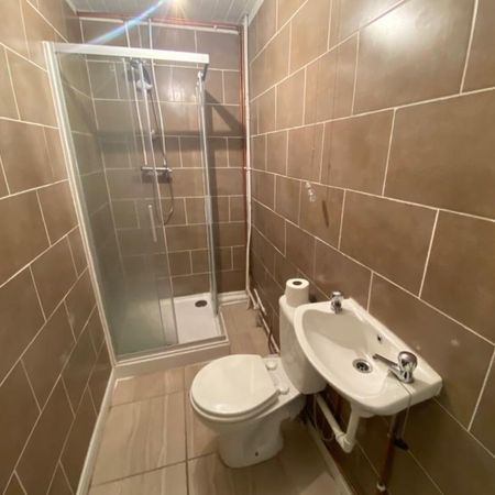 Room in a Shared House, Holbrook Lane, CV6 - Photo 3