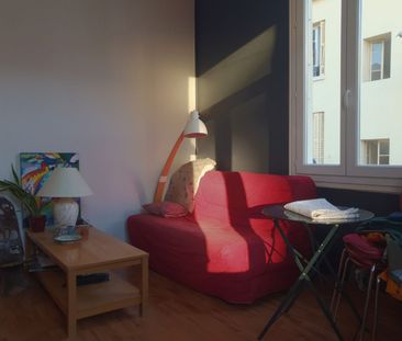 RIQUIER / CHABRIER: T2 meuble 31m²+ balcon - Photo 2