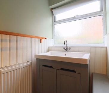 Dinglewell, Gloucester - Photo 6