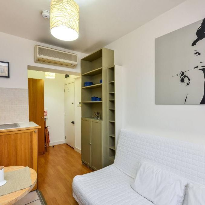 Studio for rent - Photo 1