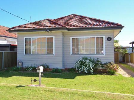 42 Fay Avenue, New Lambton NSW 2305 - Photo 4