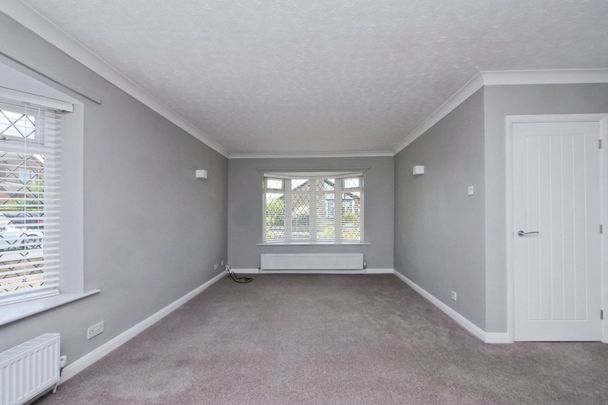 Woodleigh Close, Strensall, YORK - Photo 1