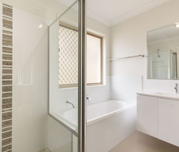 For Lease – Modern 4-Bedroom Family Home in Coomera - Photo 4