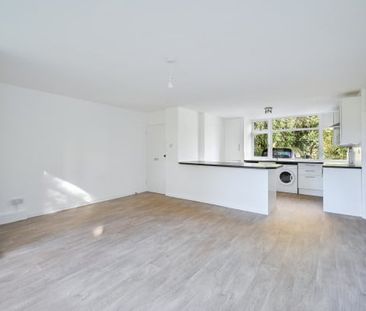 Grange Mansions Kingston Road, Ewell Village, KT17 - Photo 4