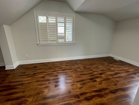 For Lease - 435 Maple Avenue, Oakville, Ontario - Photo 2