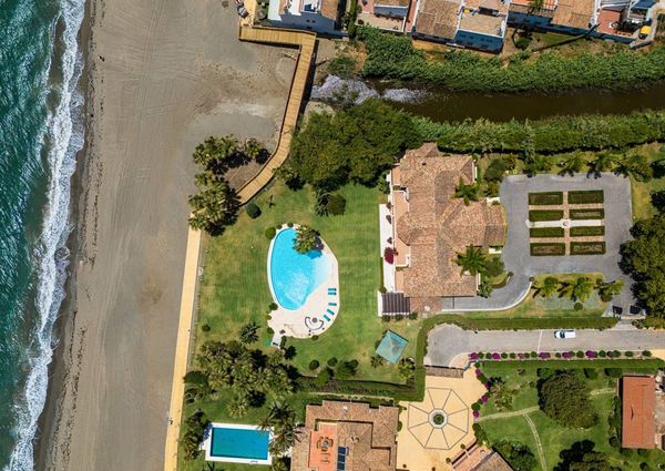 8 bedroom luxury Villa for rent in Estepona, Andalusia