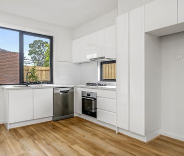 4/7 Robert Street, Dandenong. - Photo 3