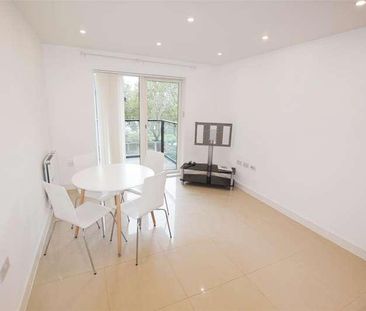 Shearwater Drive, West Hendon, London, NW9 - Photo 4