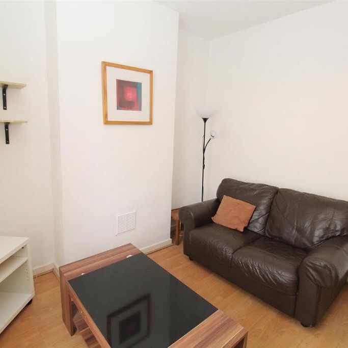 4 bedroom house to rent - Photo 1