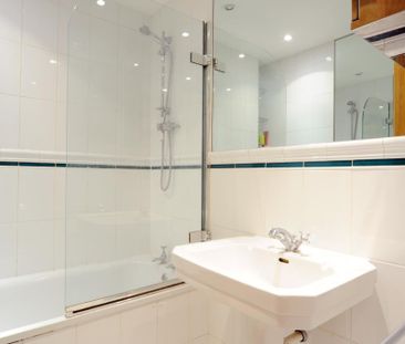 4 bedroom apartment to rent - Photo 2