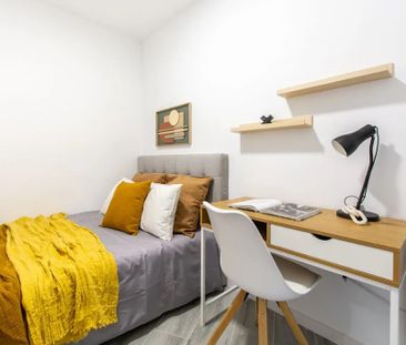 Calle de Tetuán, Madrid, Community of Madrid 28013 - Photo 2